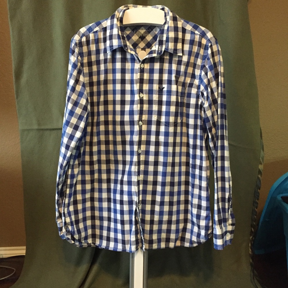 Athletic Fit American Eagle Long Sleeve Button Up